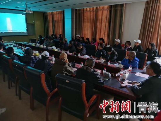 圖為座談會現場。浙江中控太陽能技術有限公司供圖